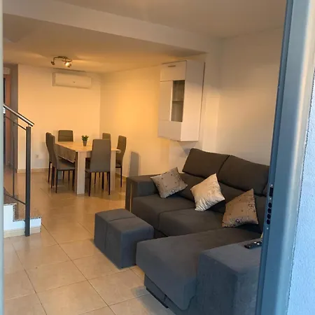 Belle Maison De Vacances *